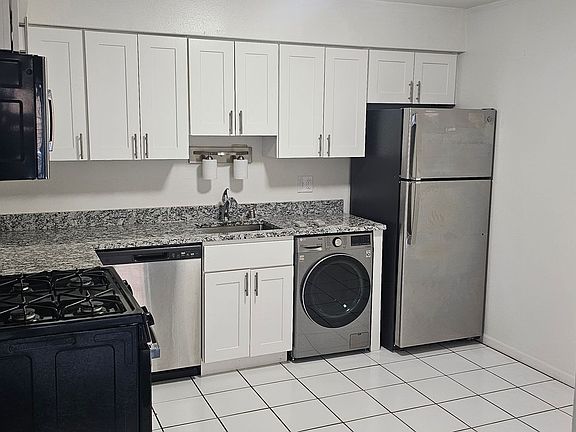 2nd image of 2465 N Frederick Ave #203