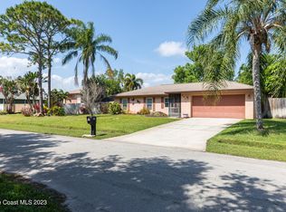 521 Seville St SE, Palm Bay, FL 32909