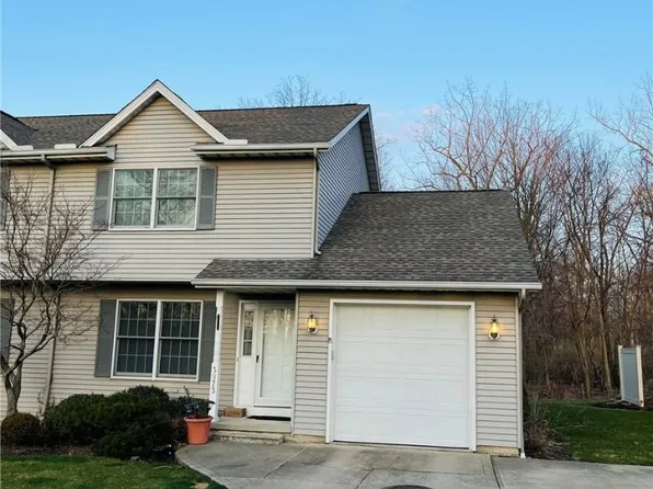 3973 Woodland Dr, Vermilion, OH 44089