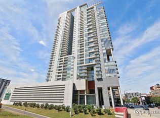 737 W Washington Blvd APT 707, Chicago, IL