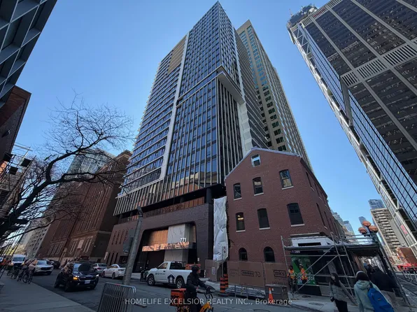 771 Yonge St, Toronto, ON