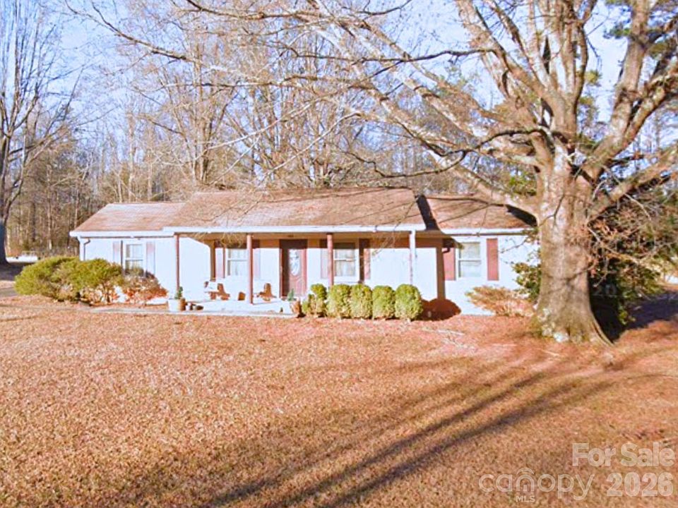 1st image of 205 Robin Ln