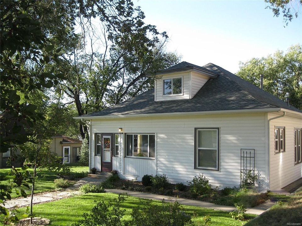 1st image of 329 Comanche St