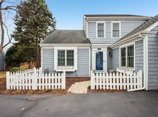 388 Narragansett Ct, Crystal Lake, IL 60012