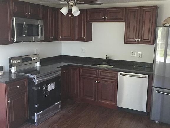 5th image of 305 Seagull Dr