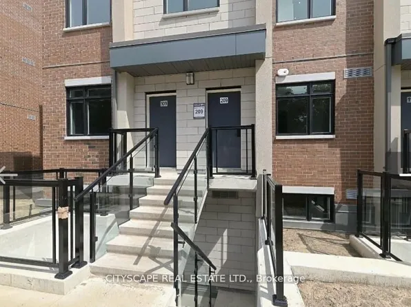 1085 Douglas McCurdy Cmn #209, Mississauga, ON L5G 0C6