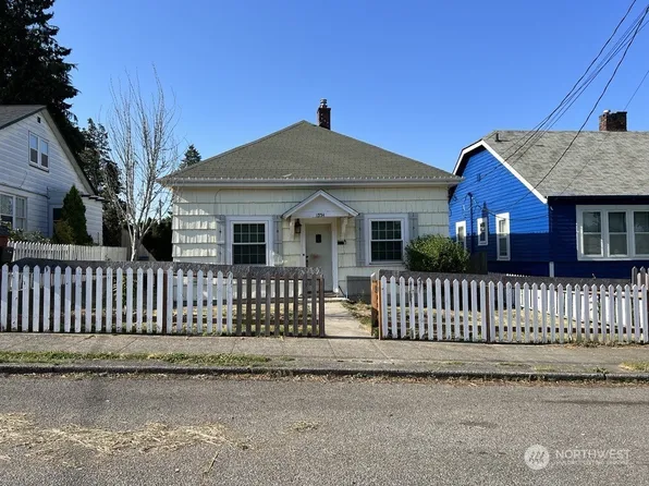 1534 5th Street, Bremerton, WA 98337