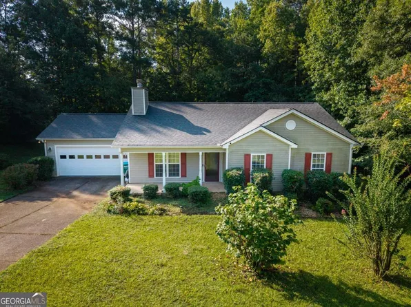 524 Greenfield Dr, Statham, GA 30666