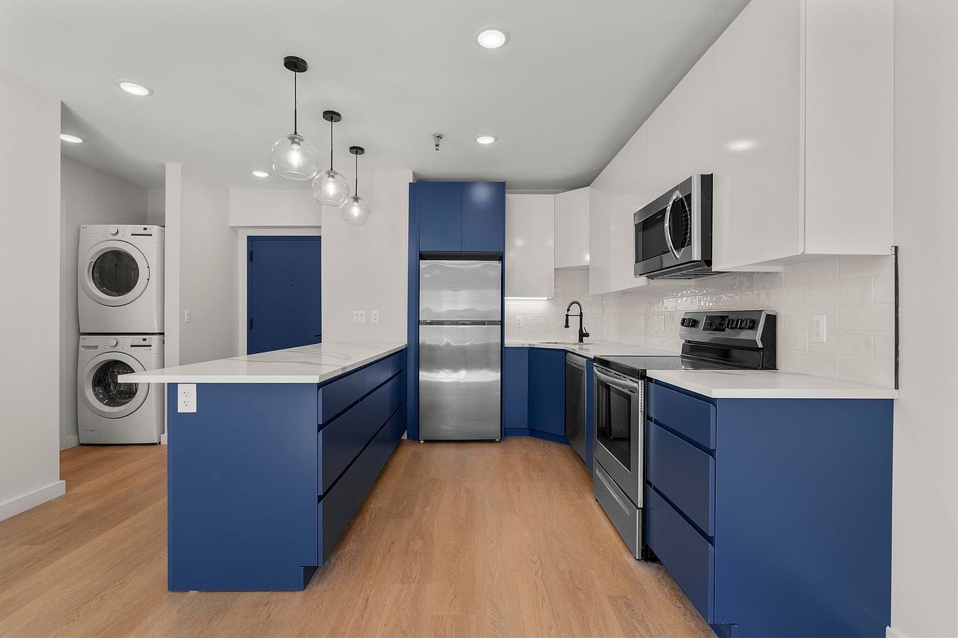 Alexandria Manor Apartments - 55 Tunxis Ave Bloomfield CT (5 units