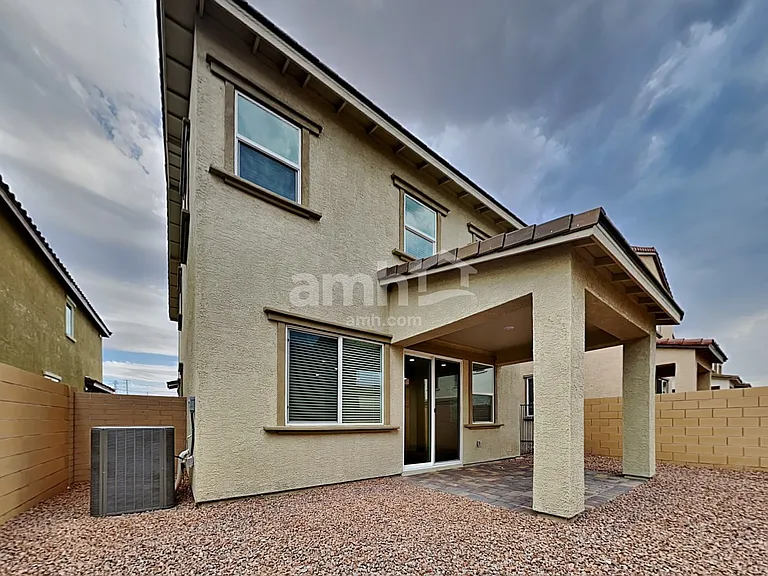 136 Charmante Tulip Ln — Photo 17