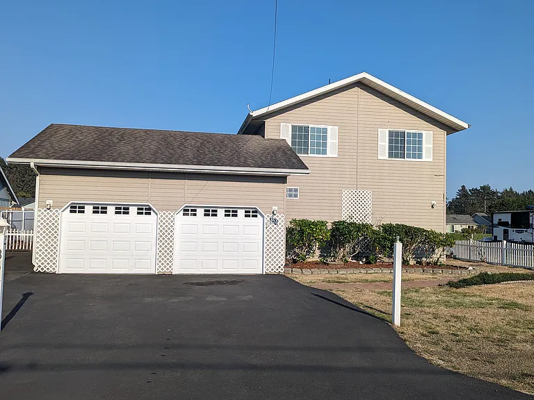 354 Canal Dr NE — Photo 24