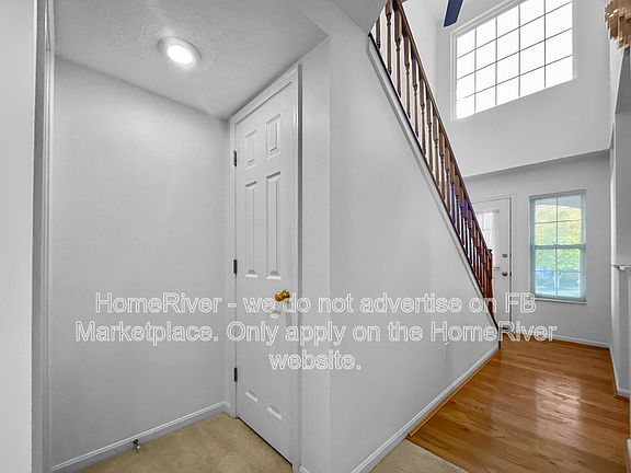 5th image of 466 Vinegarten Dr