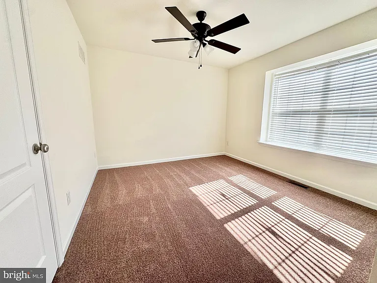 120 Salerno Dr — Photo 15
