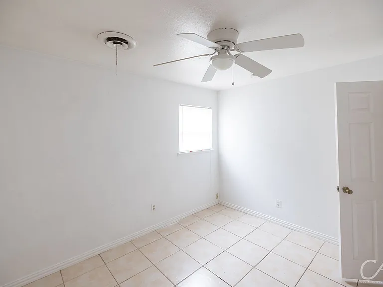 2902 Bennett Dr — Photo 30