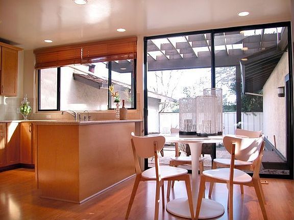 Breakfast Nook