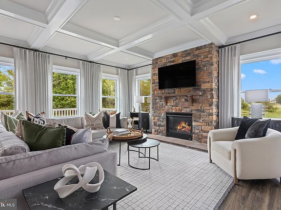 5th image of 2 Bell Mare Ln