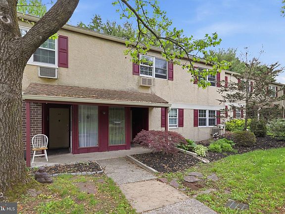 3rd image of 178 Elephant Rd APT B22