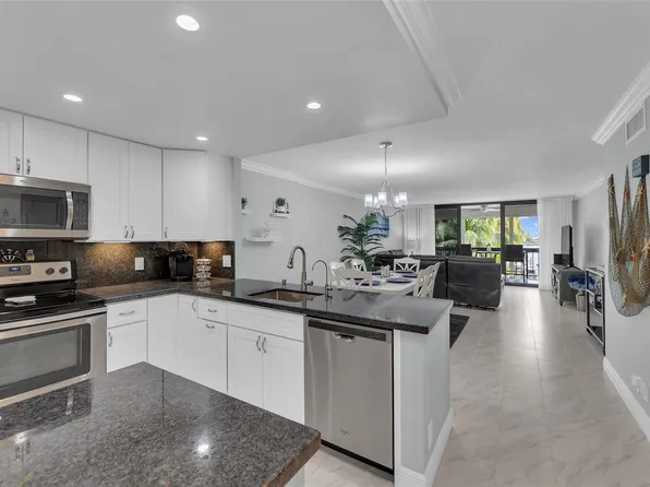 4800 Bayview Drive #303, Fort Lauderdale, FL 33308