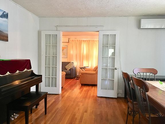 5th image of 319 Jefferson Ave #2