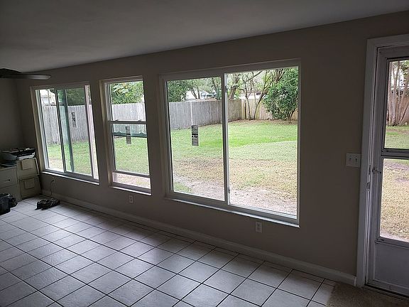 Pella family room