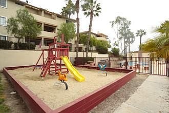 3rd image of 3528 Paseo De Los Americanos