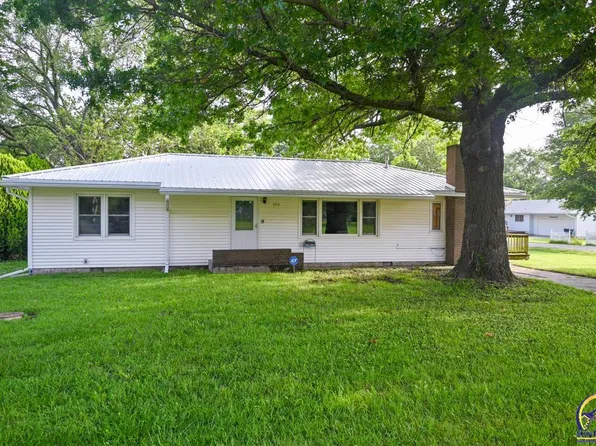 920 California St, Osage City, KS 66523