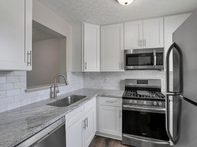 9170 Parkbury Ln, Lewis Center, OH, 43035