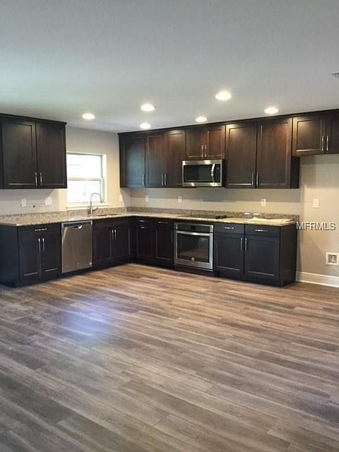 2nd image of 24530 Woodhill Ct