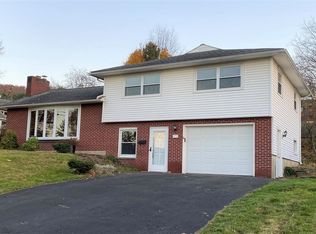 512 Alpine Dr, Vestal, NY 13850