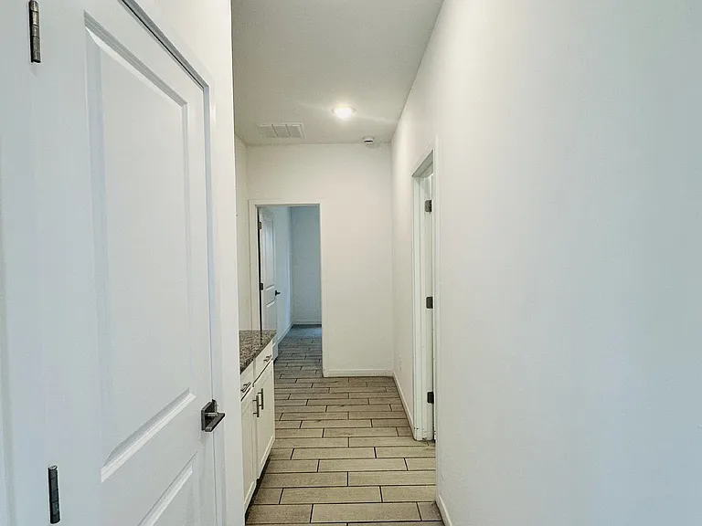 7425 W Nicolet Ave — Photo 14
