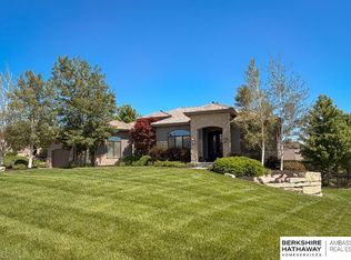 17463 Farnam Cir, Omaha, NE 68118