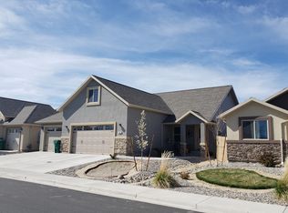 338 Laurel Ln, Fernley, NV 89408