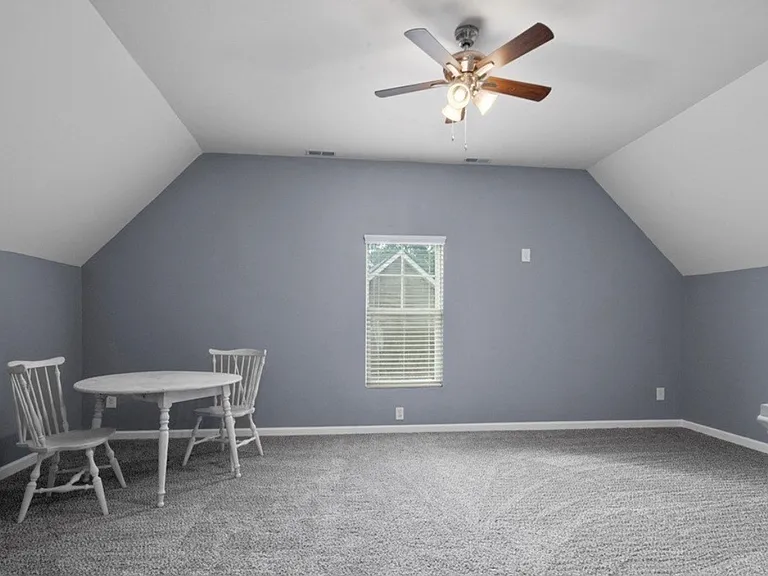 305 Bedfordshire Pl — Photo 7