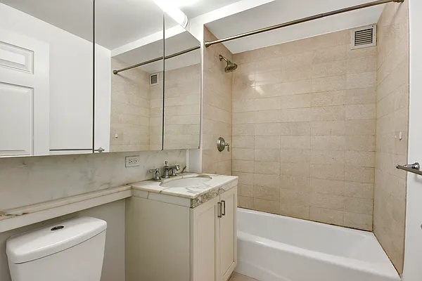 Rented by Douglas Elliman | media 4