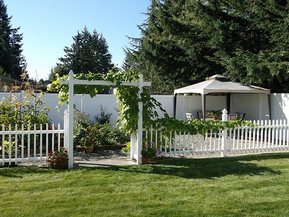 2nd image of 13122 4th Avenue Ct E