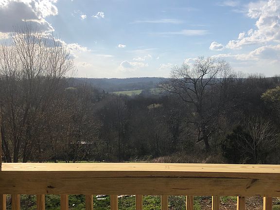 2nd image of 634 Cummings Ln