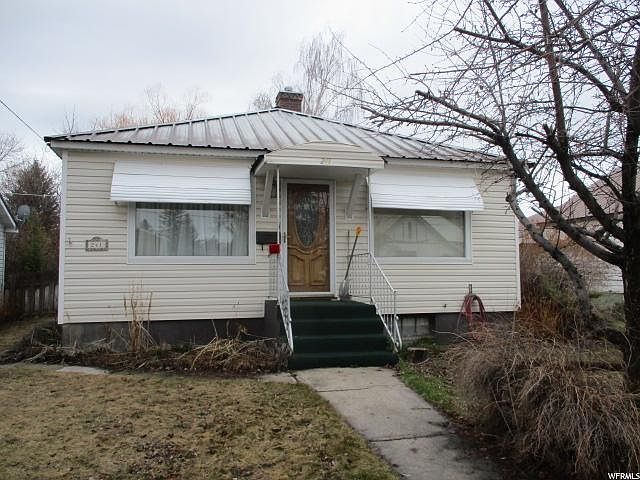1st image of 241 S 8th St