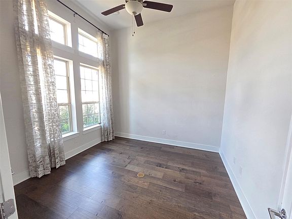 4th image of 4915 Bruco Ln