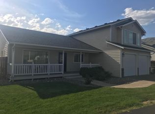 108 Cherry Ln, Naches, WA 98937