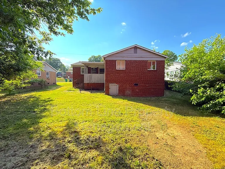 1408 Dean St — Photo 15