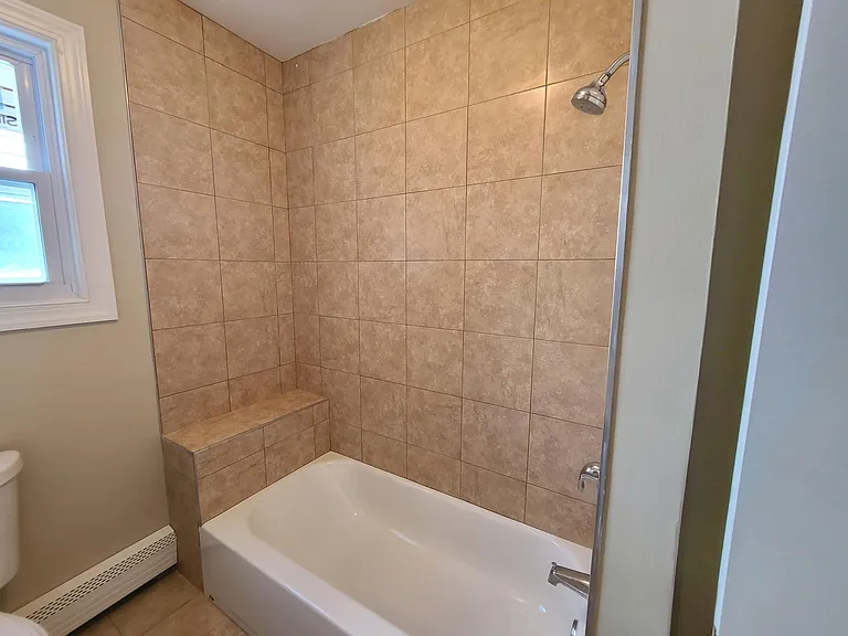 16 N Main St — Photo 5