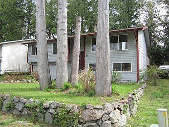 5th image of 19108 Glen Haven Ct NE