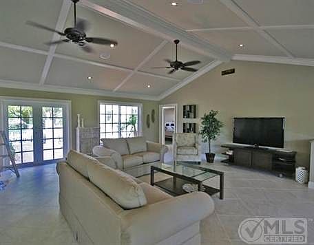 3rd image of 4425 Sanderling Cir E