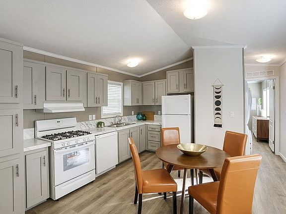 5th image of 426 W Cottonwood Ln Lot 77