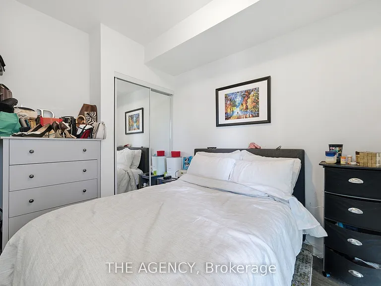 1 Yorkville Ave #804 — Photo 11