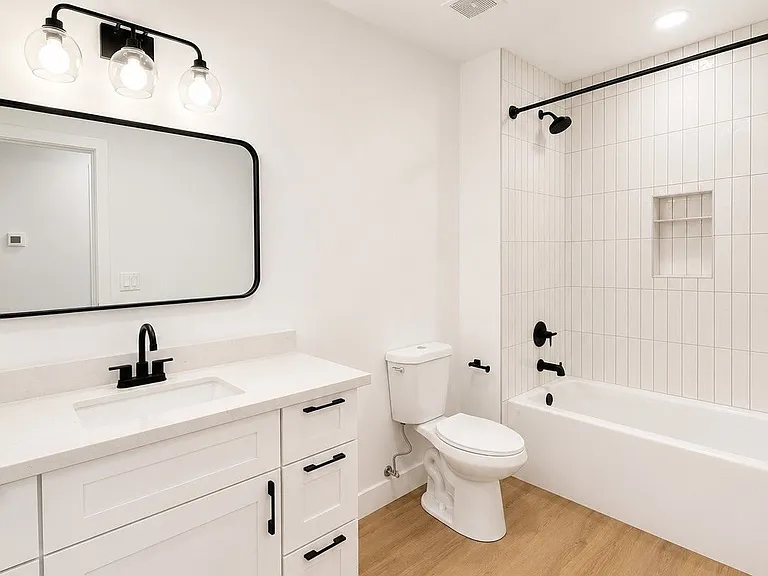 1600 E Kelson Pl — Photo 7