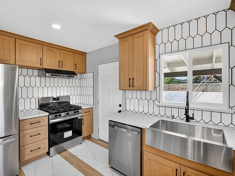1243 E Almond Ave #1245 — Photo 30