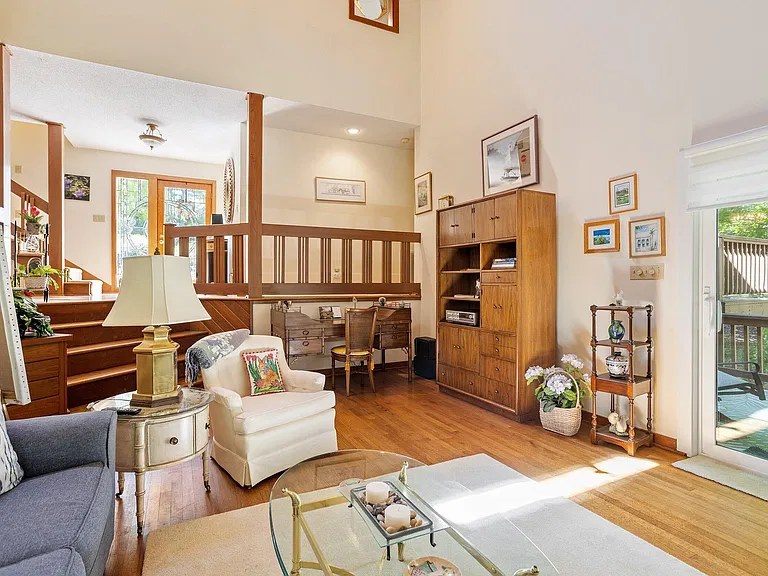 Real listing outdoor space at 2013 Weybridge Drive