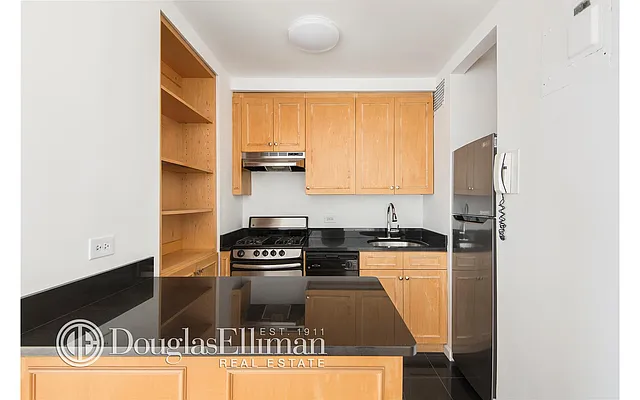 Sold by Douglas Elliman | media 4