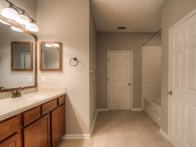 16380 Bamboo Bluff Ct — Photo 14